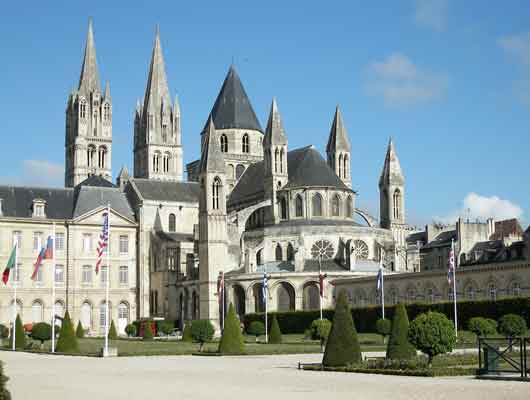 L'abbaye aux Hommes de Caen et les jardins de l'HÃ´tel de Ville